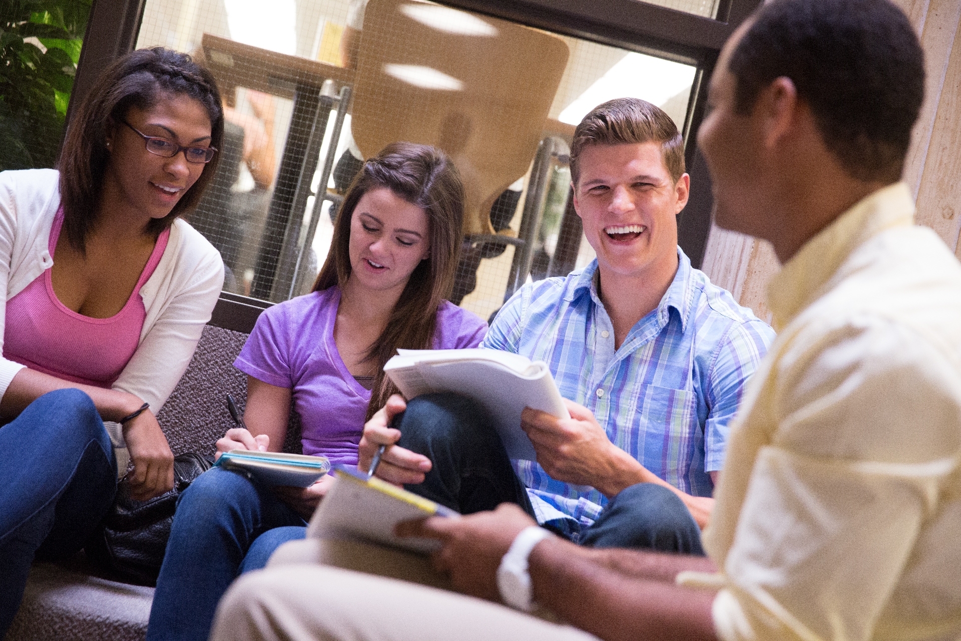 �O���l�Əo���ꏊ�@���{