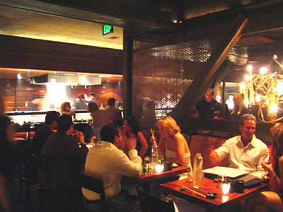 外国人と出会える場所 日本 レストラン